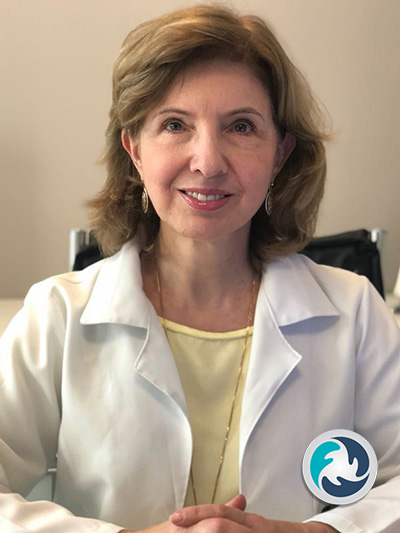 Dr.(a) Maria Cristina Wallbach