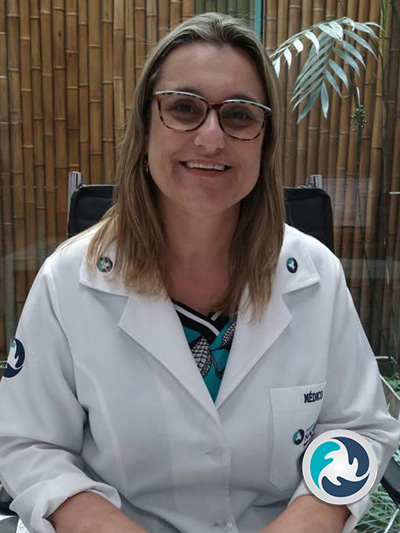 Dr.(a) Alana C. M. Santos