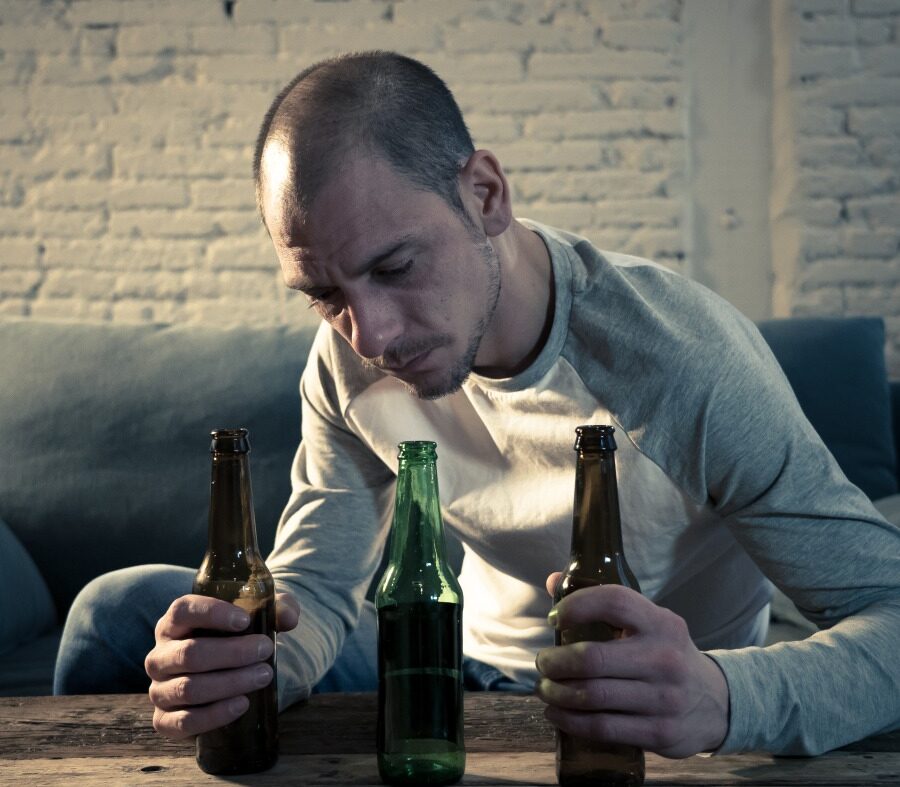 Alerta: perigos do consumo de bebidas alcoólicas na quarentena